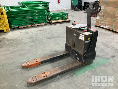 2019 Toyota 8HBW23 4500 lb Electric Wózek paletowy