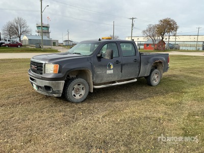 2004 Chevrolet Silverado 2500 HD 4x4 Crew Cab Pickup