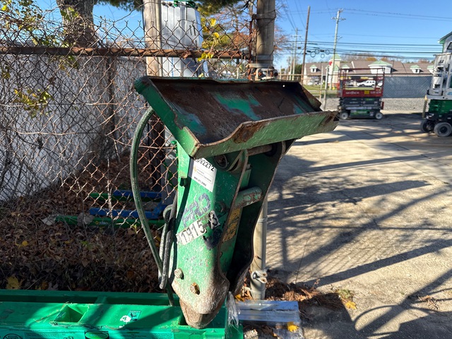 2019 Furukawa FX35A-FB 24 in Mini Skid Steer Breaker 2019 Furukawa FX35A-FB 24 in Mini Skid Steer Breaker