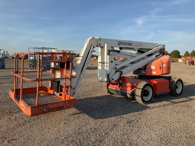 2016 (unverified) Snorkel A46JE 2WD Electric Articulating Boom Lift