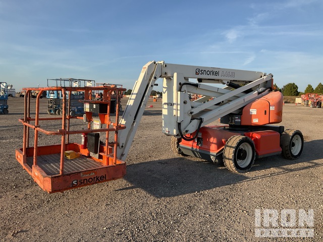 ELEVADOR ARTICULADO 2016 SNORKEL A46JE