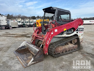 2016 Takeuchi TL12V-2 Two-Speed Compacte Schranklader