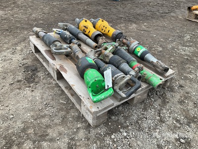 Quantity of (10) Młot wyburzeniowy