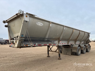 2007 Trout River 39 ft Tri/A Live Bottom Trailer