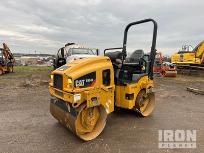 2017 Cat CB24B Double Drum Roller