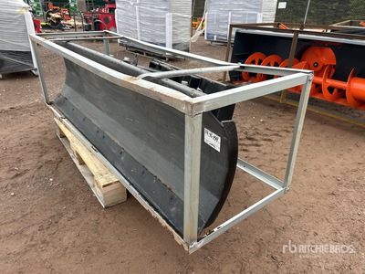 Greatbear 7 ft 2 in 2 Way Schneepflug - Fits Skid Steer Loader (Unused)