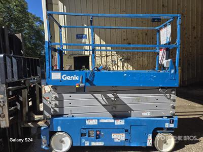 2015 Genie 3232 Hebebühne