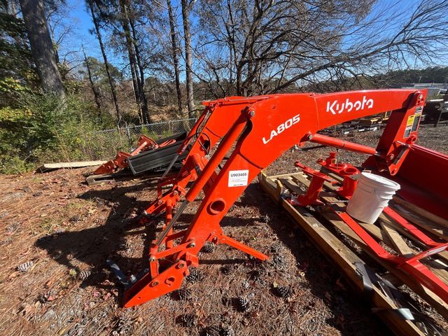 Kubota LA805 Front Loader Attachment