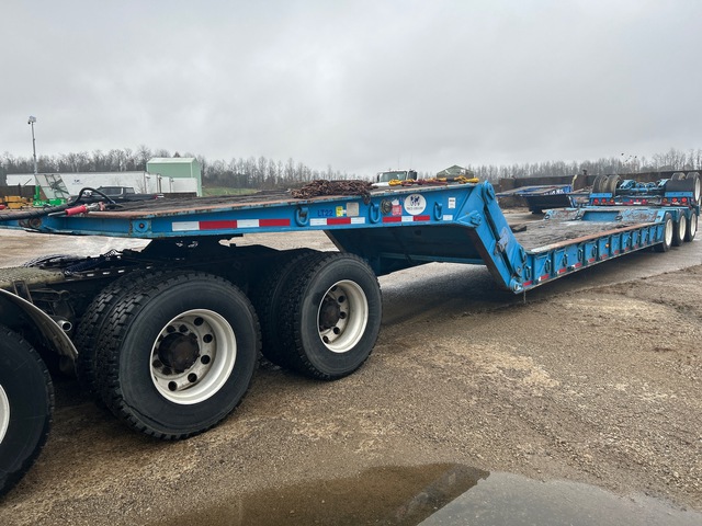 2002 Load King 503/4DFM Quad/A Folding Neck Trailer W/ 2002 Flip Axle