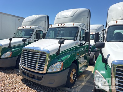2018 Freightliner Cascadia 125 4x2 S/A Day Cab Truck Tractor