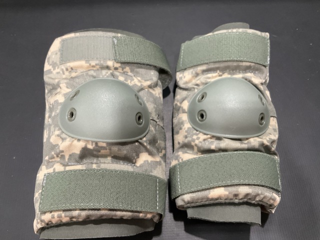 (1,440) Pairs of Elbow Pads