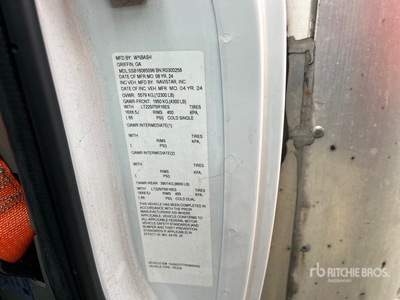 2024 Chevrolet Express G3500 4x2 Refrigerated Truck