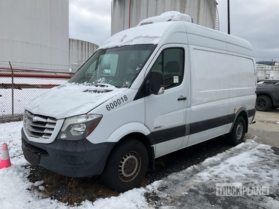 2015 Freightliner Sprinter 2500 Refrigerated Cargo Van