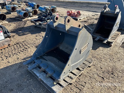 36 in 0.71 cyd Digging Excavator Bucket - Fits Doosan Dx140R (Unused)