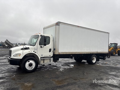 2010 Freightliner M2 4x2 Furgoneta caja cerrada