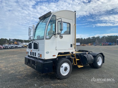 2020 Autocar Industries XSpotter 4x2 Tracteur de manœuvre