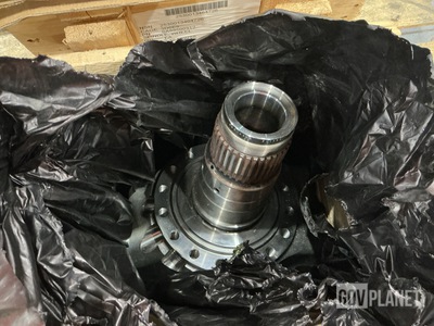 (2) Axle Tech International SA88500312 Wheel Spindles