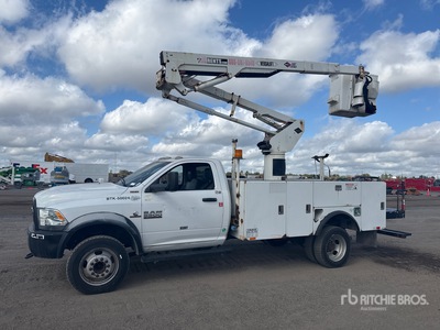 Versalift 40 ft on 2016 Ram 5500 4x4 شاحنة دلو