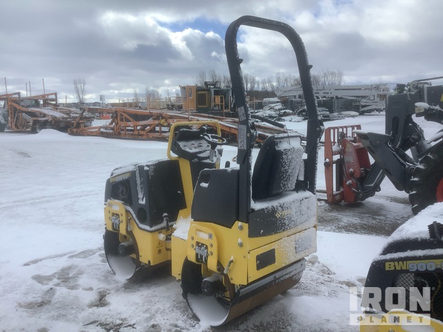 COMPACTADOR 2023 BOMAG BW90050
