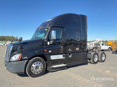 2016 Freightliner Cascadia 125 6x4 تراكتور شاحنة كابينة النوم (ثنائية المحور)
