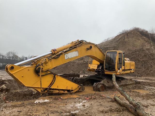 1997 John Deere 450LC Tracked Excavator (Inoperable)