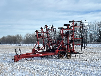 Case 5600 40 ft Cultivateur sous-soleur