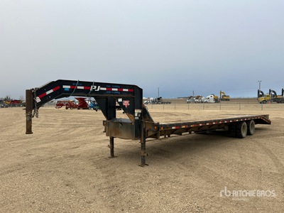 2019 PJ 30 ft T/A Gooseneck Equipment Trailer