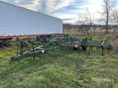 John Deere 980 18 ft Drawbar Cultivator