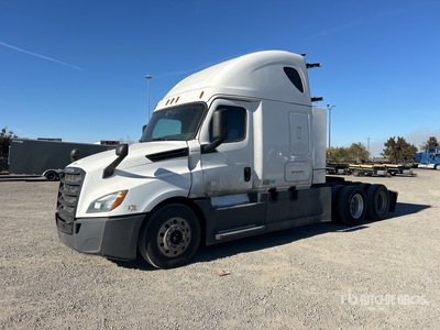 2020 Freightliner Cascadia 126 6x4 T/A Sleeper Truck Tractor