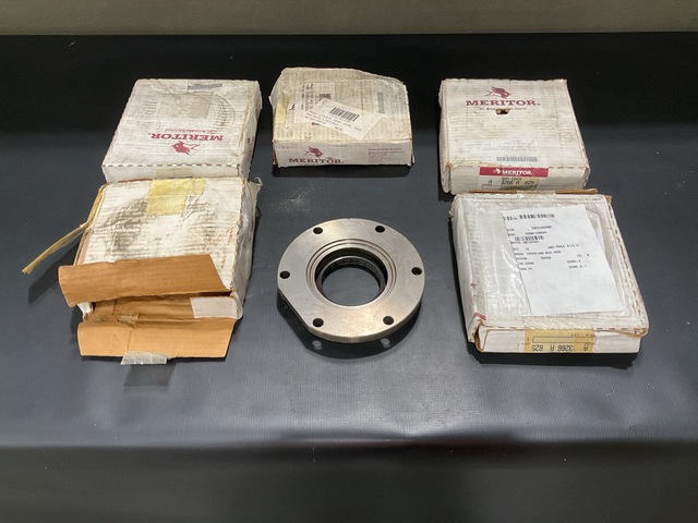 (15) Meritor A3266-A-625 Cover & Seal Assemblies