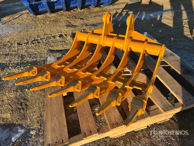 2025 GIYI 32 in Excavator Rake - Fits Cat 305 (Unused)