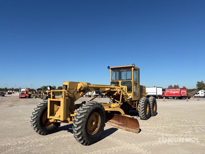 1972 Cat 12F ممهدات الأرض الآلية