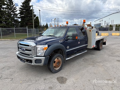 2012 Ford F-550 XLT 4x4 Crew Cab Ciężarówka z płaską platformą