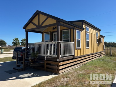 Vaughan Seabreeze 45 ft x 12 ft Portable T/A Tiny Home