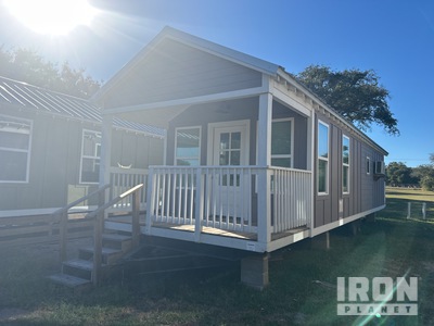 Vaughan Seabreeze 45 ft x 12 ft Portable T/A Tiny Home