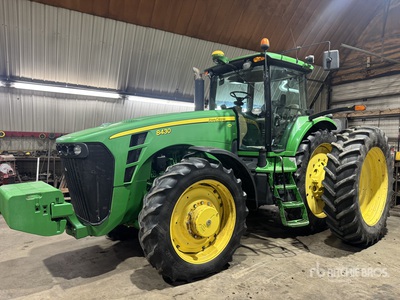 2009 John Deere 8430 4WD Tractor Agrícola