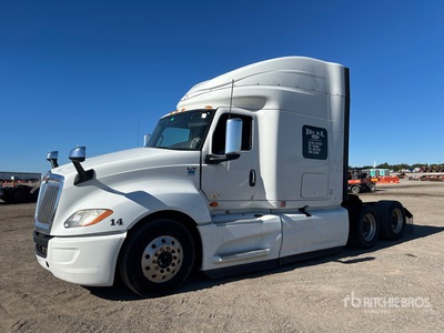 2018 International LT625 6x4 تراكتور شاحنة كابينة النوم (ثنائية المحور)