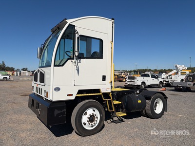 2020 Autocar 4x2 ターミナル トラクター