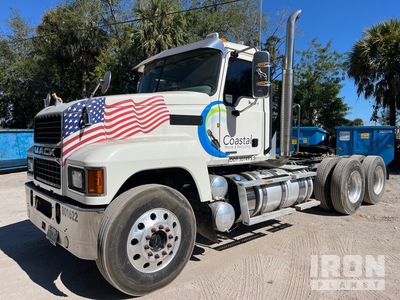 2022 Mack Pinnacle 6x4 T/A Day Cab Truck Tractor