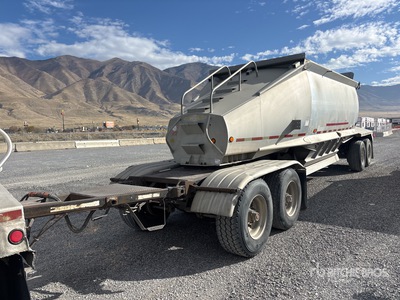 2002 Beall BABDP-22-1 17 ft Quad/A Spread Axle Turntable Pup Belly Dump Trailer