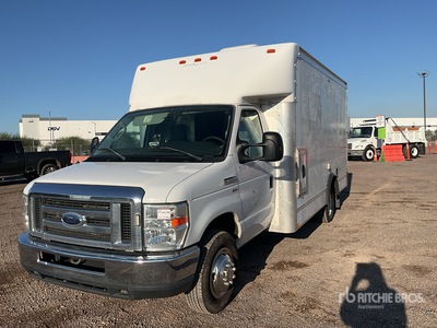 2013 Ford E-350 4x2 Sewer Camera Truck