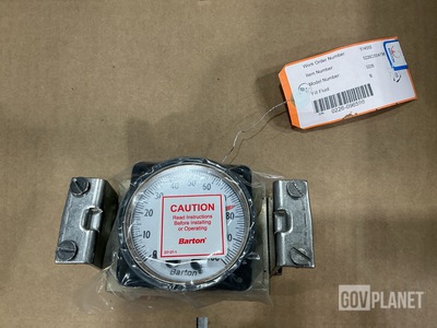 Cameron Technologies 06BCXXX0100E1BXAXX02 Dial Indicating Differential Gage