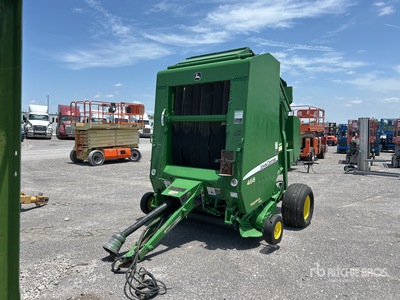 2007 John Deere 468-4X6 Rundballenpresse