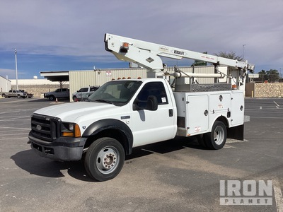Versalift on 2006 Ford F-450 XL 4x4 Bucket Truck