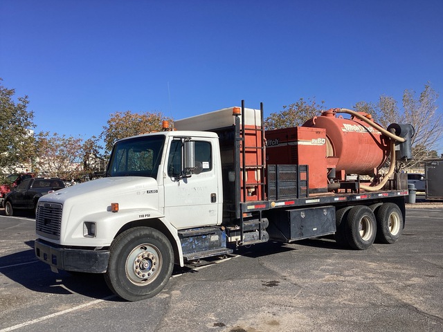 Ditch Witch FX60 on 1995 Freightliner 6x4 Vacuum Excavator Truck