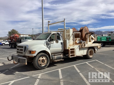 2011 Ford F-700 XL 4x2 Flatbed Truck (Inoperable)