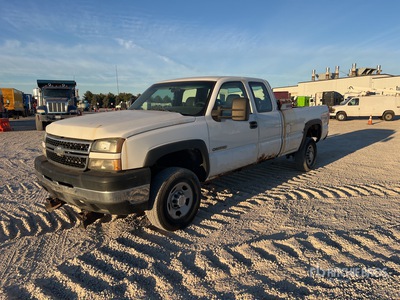 2007 Chevrolet Silverado 2500 HD 4x4 Extended Cab Pickup