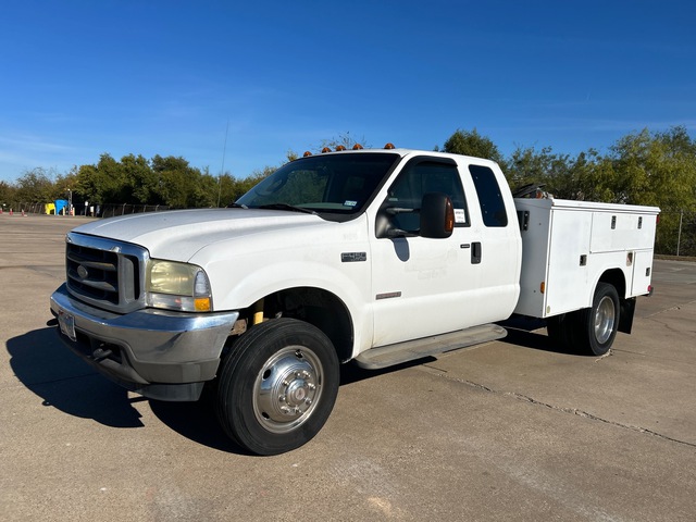 2004 Ford F-450 XLT 4x2 Extended Cab Utility Truck 2004 Ford F-450 XLT 4x2 Extended Cab Utility Truck