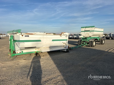 2001 Reliance T/A Turntable Transfer Trailer
