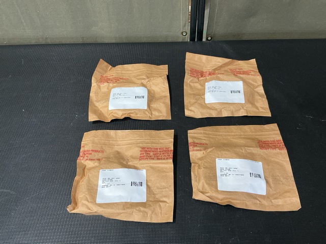 (4) Bell Helicopter 214-040-474-1 Splined Retainers